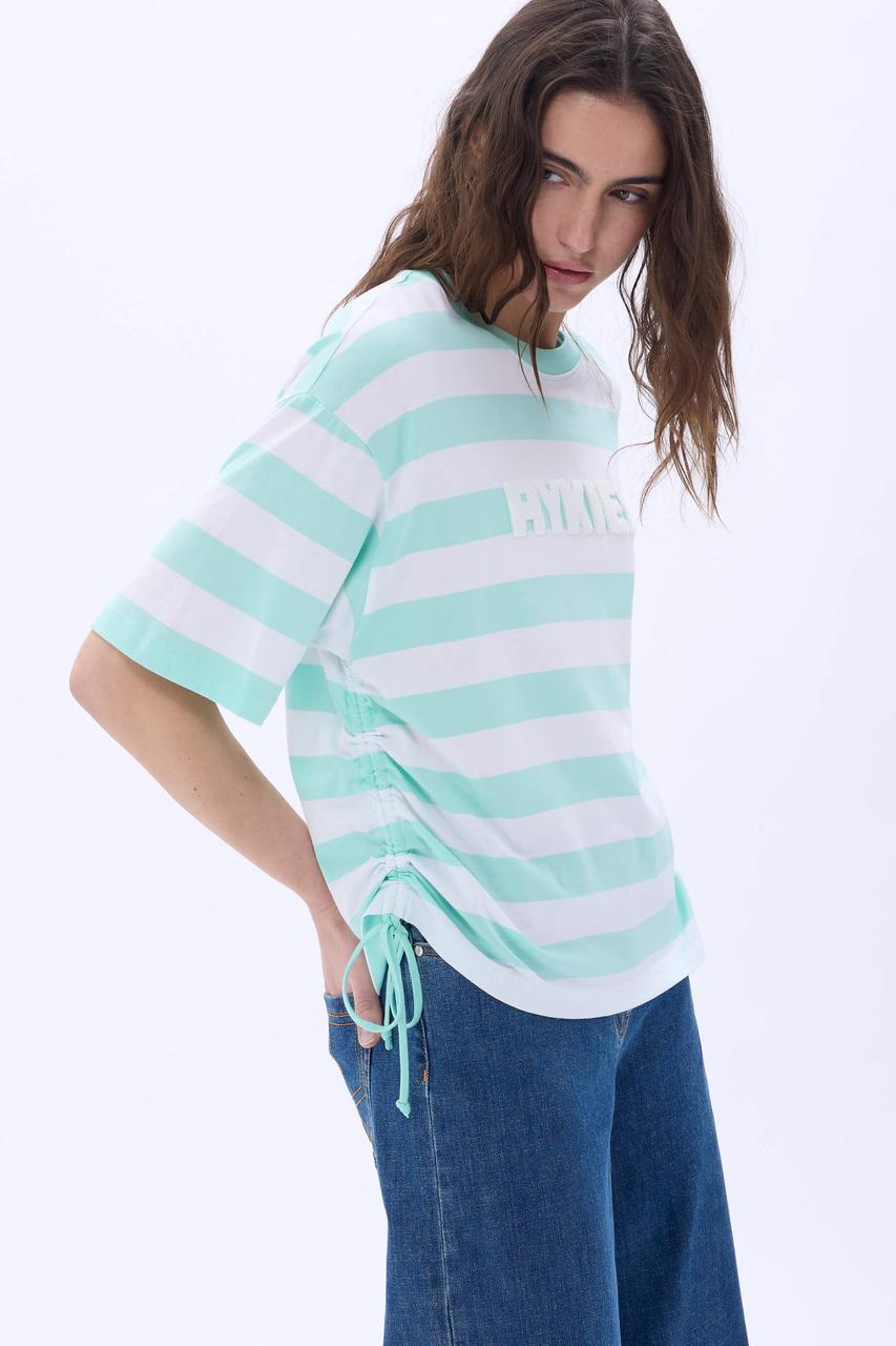 Stripped short sleeved crew neck t-shirt