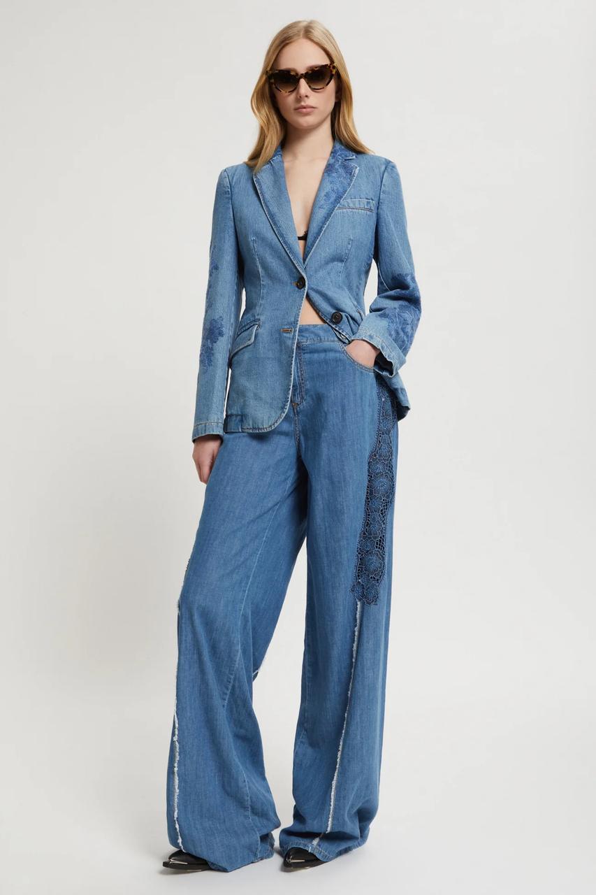 Wide denim pants with embroidery